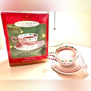 Hallmark Keepsake Ornament 2001 A Perfect Blend Teacup & Saucer Porcelain w/ Box